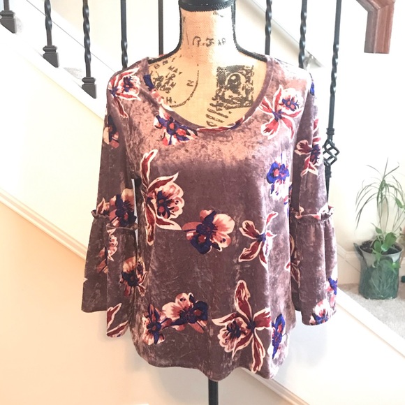SOLD-Siena Sky Colorful Floral Velvet Bell Sleeve Top - Picture 7 of 7